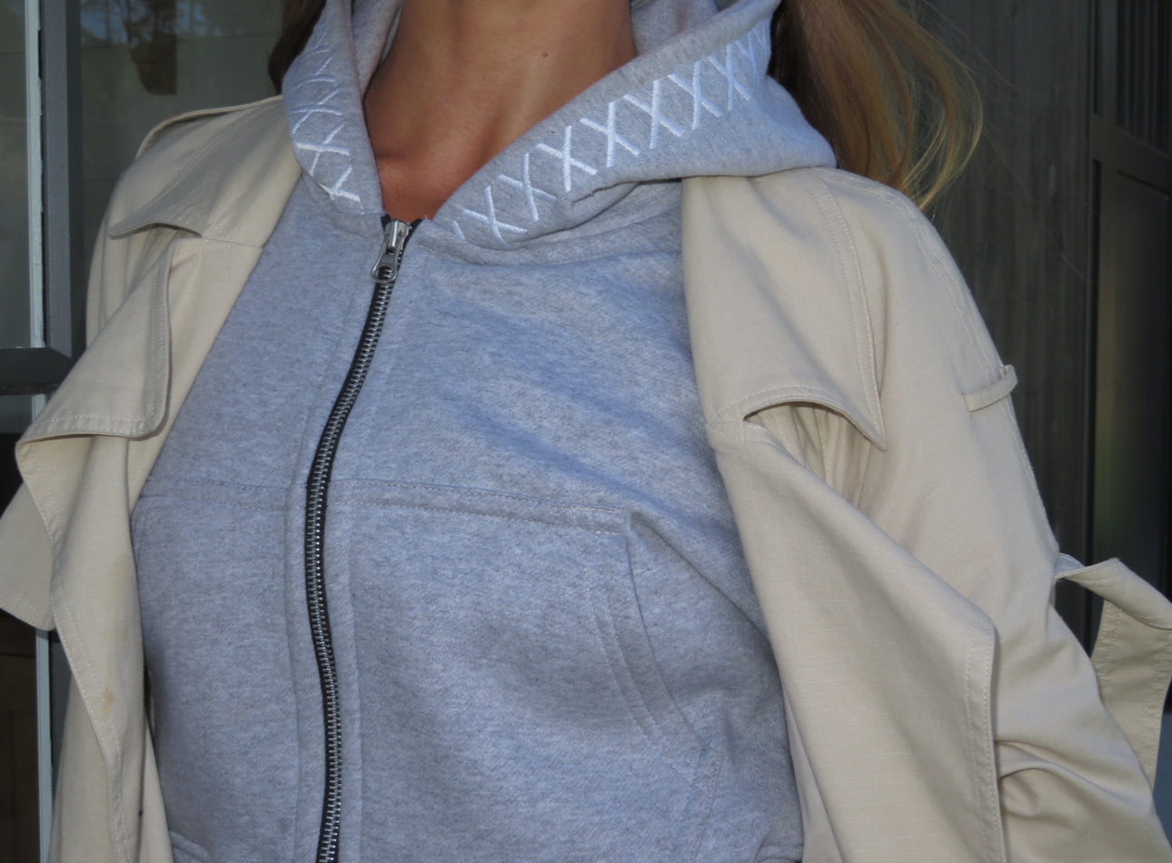 The Cloud Zip up